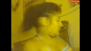 ウェブカメラの若い女の子